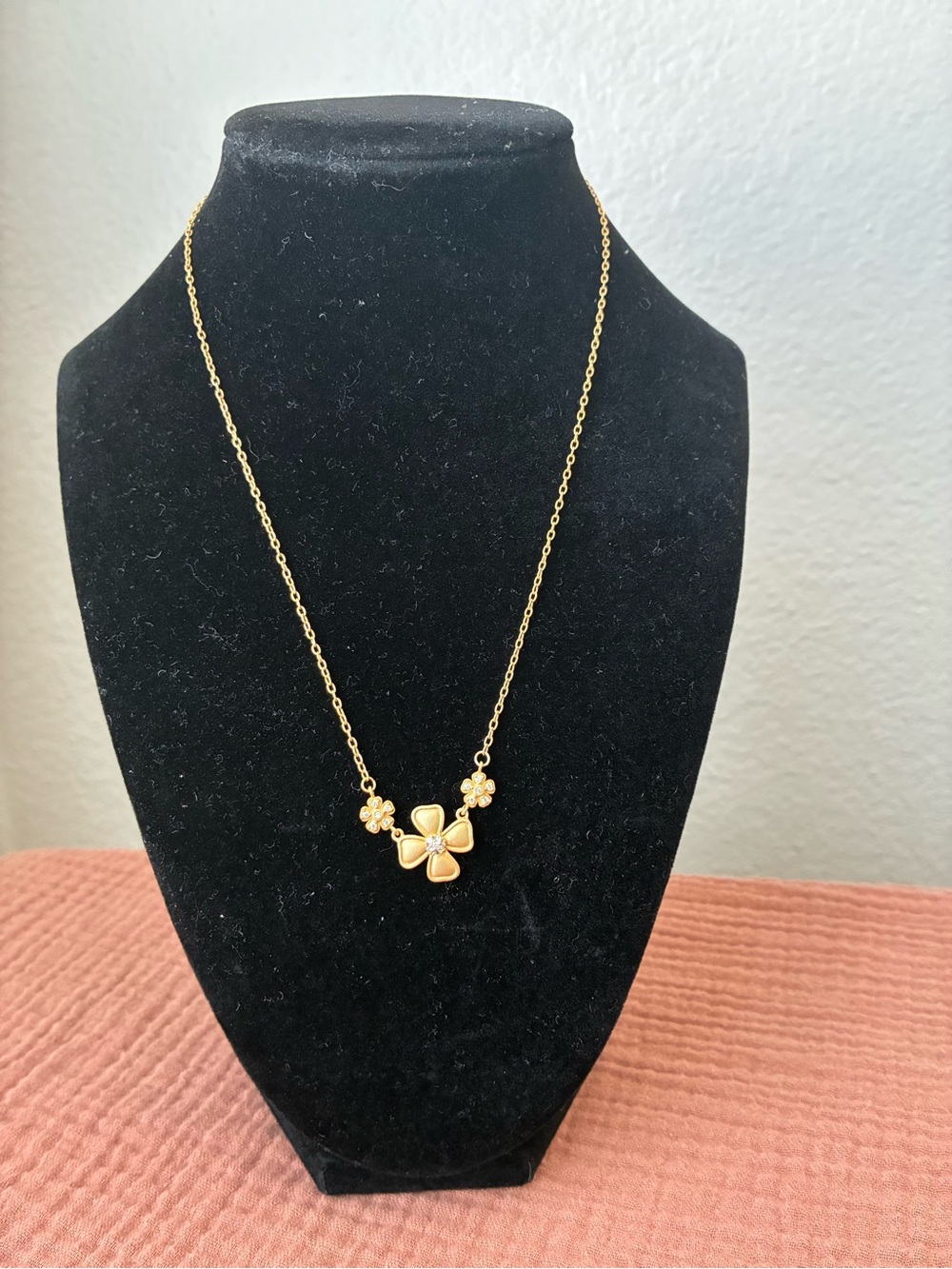 Freida Rothman HARMONY FLOWER PENDANT NECKLACE